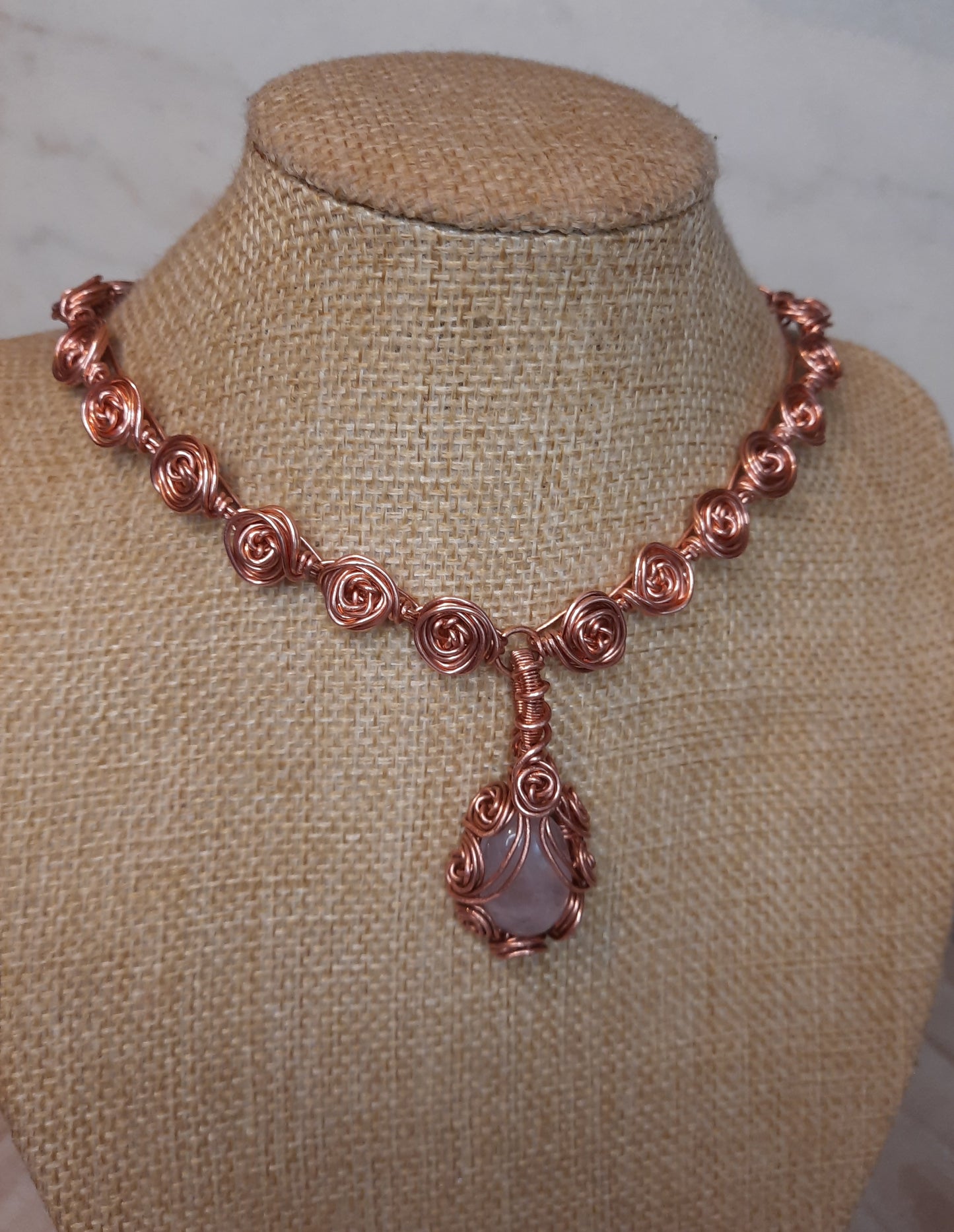 Rose Quartz Pendant – Rose Link Chain