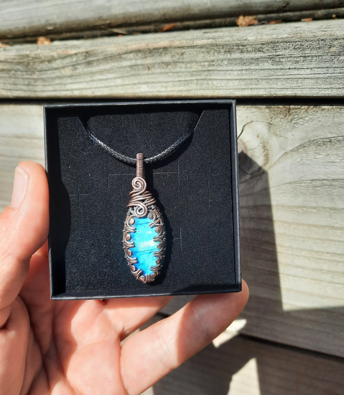 Mystic Glow | Labradorite Copper Pendant