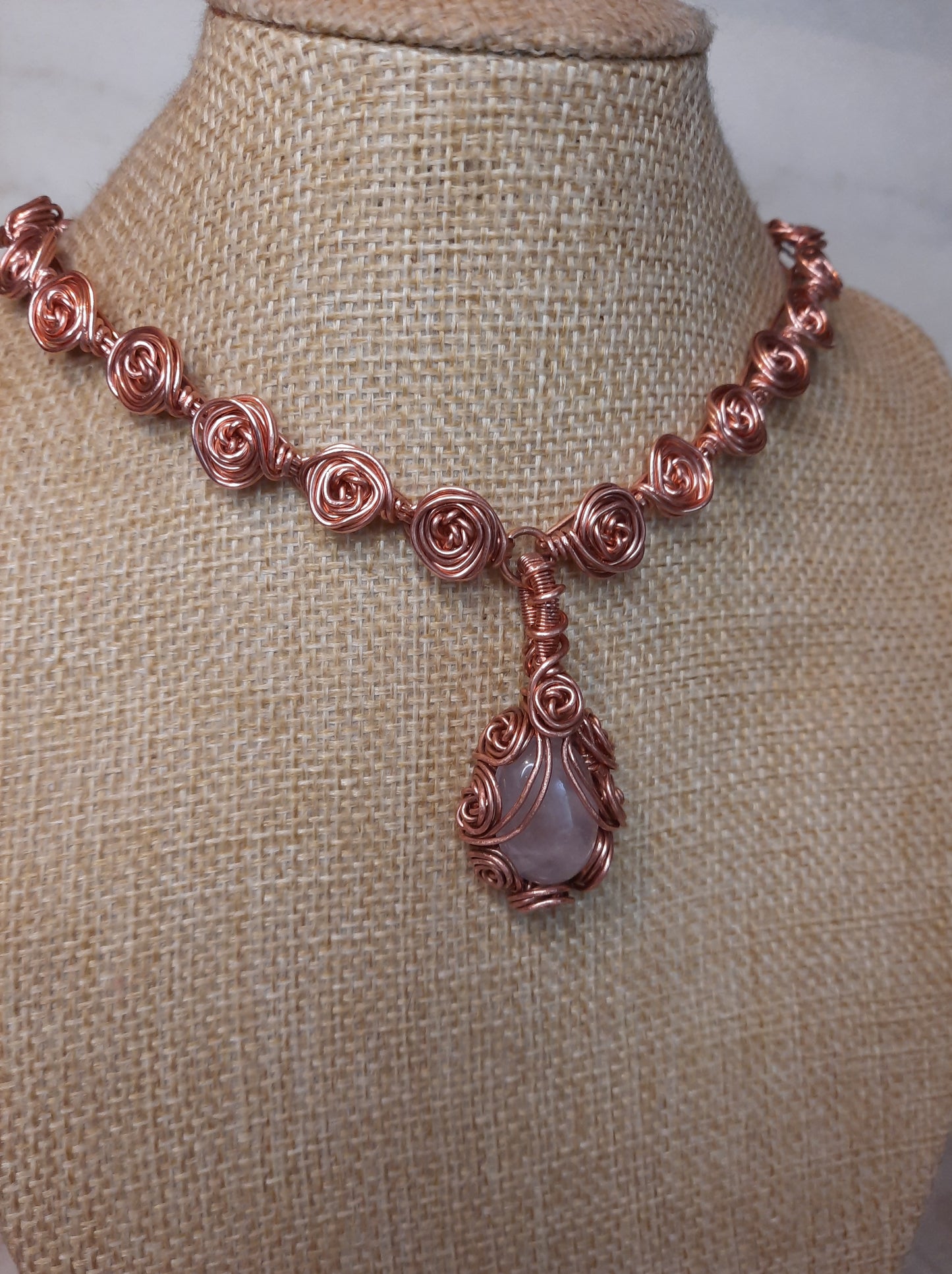 Rose Quartz Pendant – Rose Link Chain